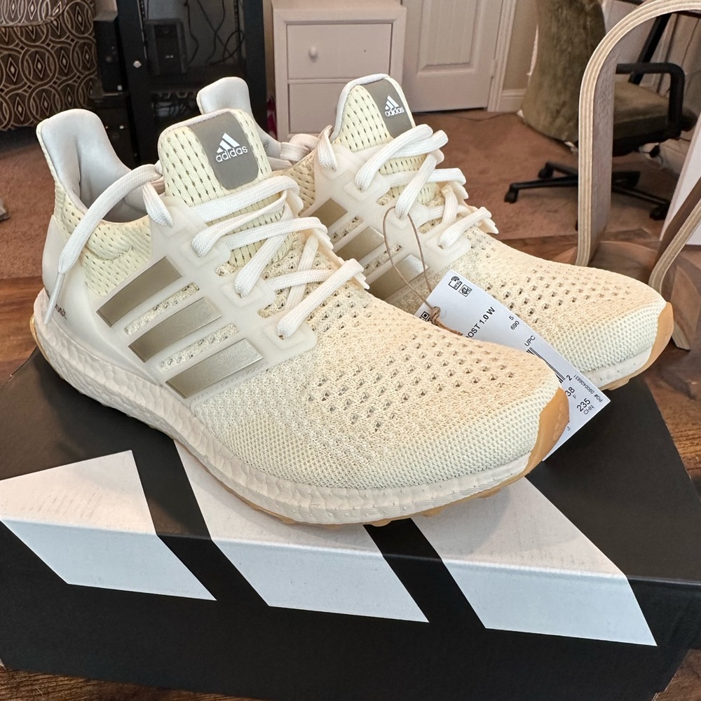 Adidas ULTRABOOST 1.0 Shoes Off White / Cyber Metallic / Warm Vanilla